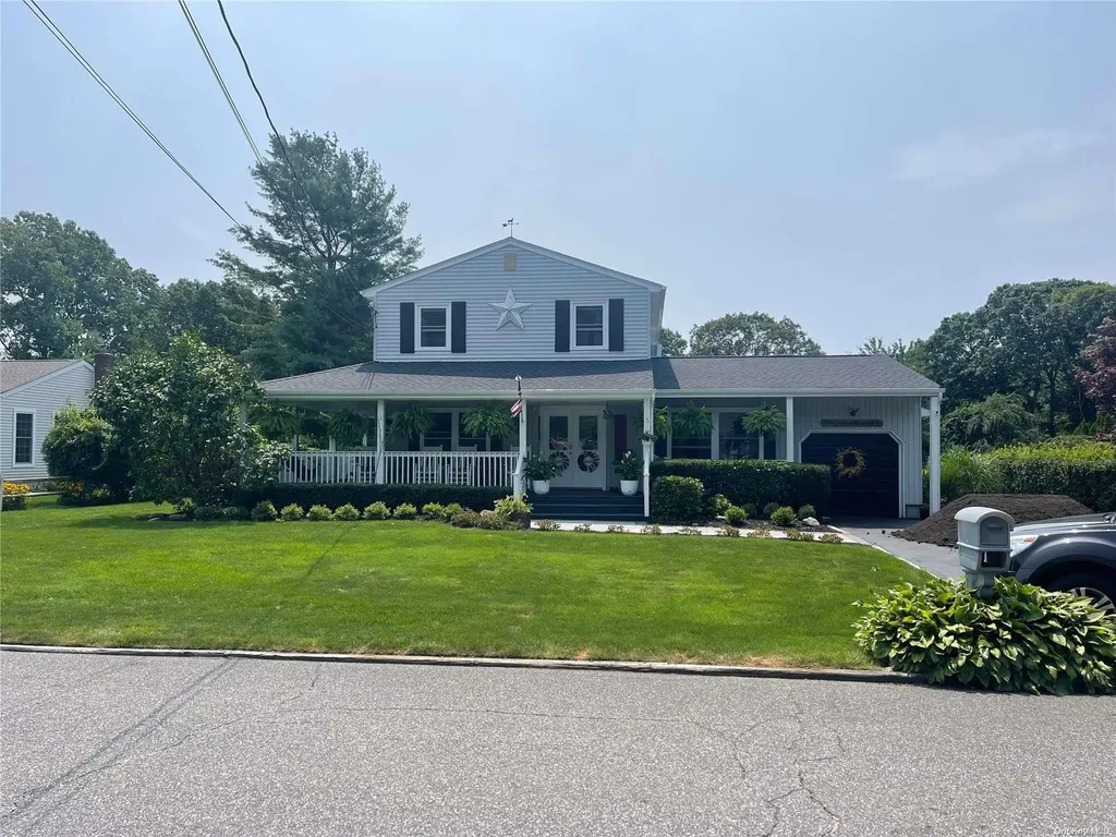 18 Sachem Drive Mastic NY 11950