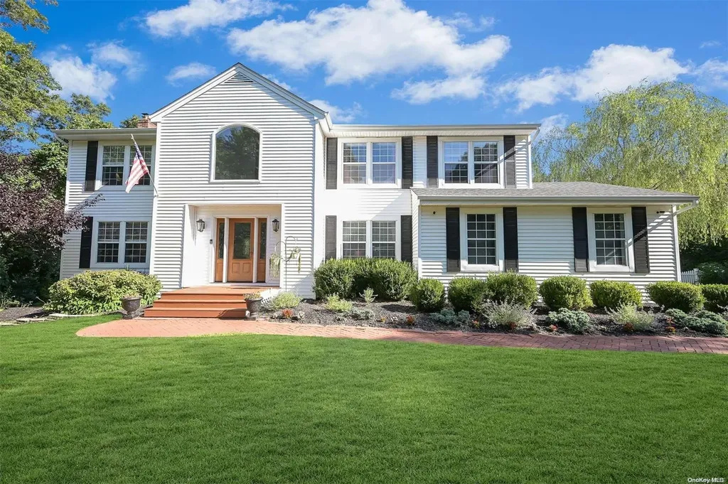 9 Vega Drive Shoreham NY 11786