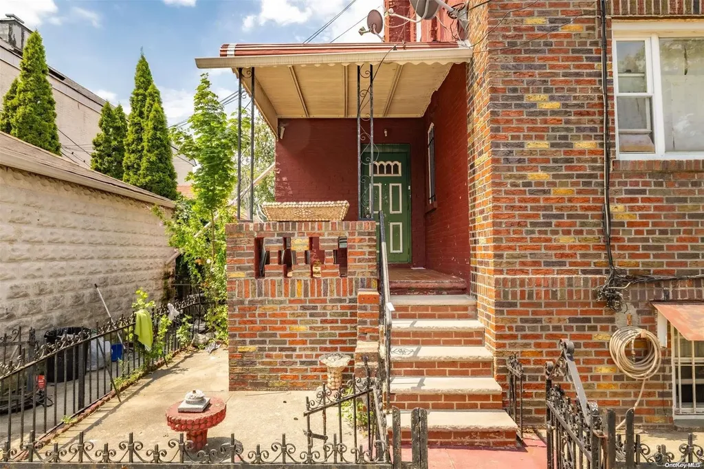3524 Avenue M Brooklyn NY 11234