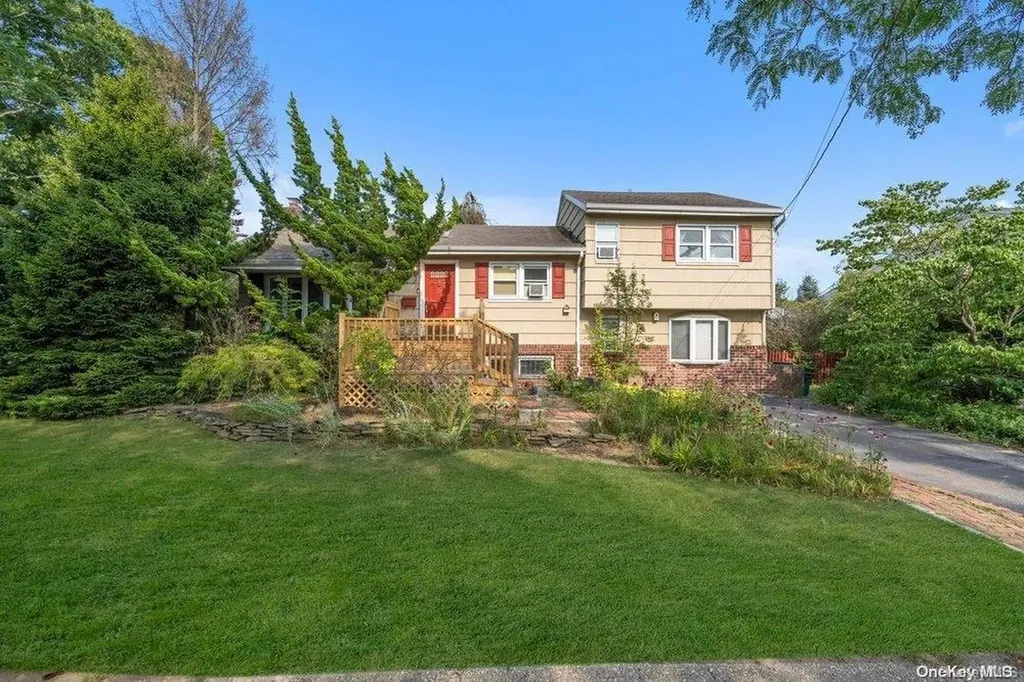 6 W Shore Drive Massapequa NY 11758