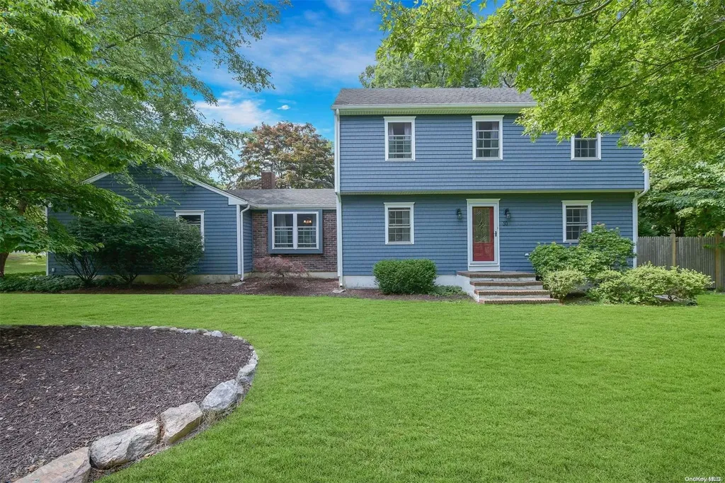 30 Suffolk Down Shoreham NY 11786