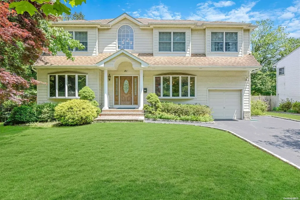 81 Marie Crescent Commack NY 11725