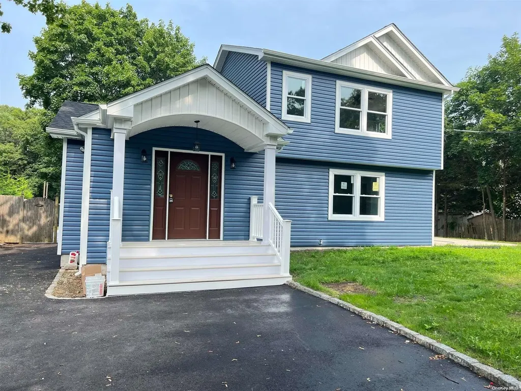 329 Magnolia Drive Selden NY 11784