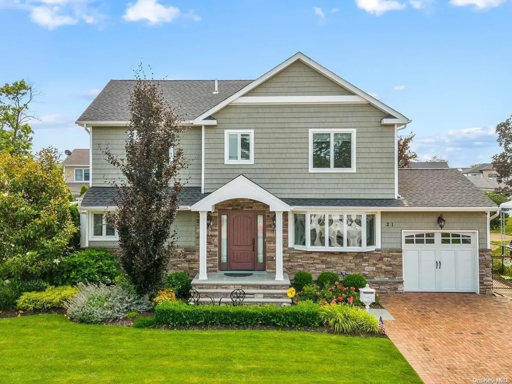 21 Janet Drive Plainview NY 11803