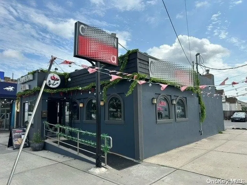 247 Hempstead Turnpike Elmont NY 11003