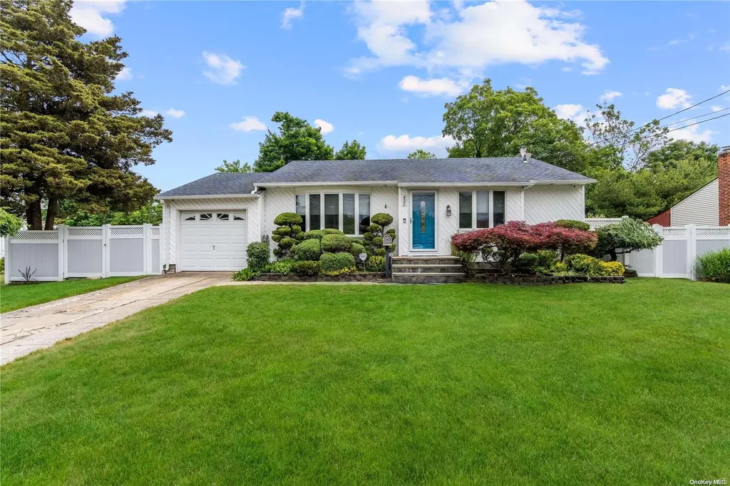 432 Commack Road Commack NY 11725