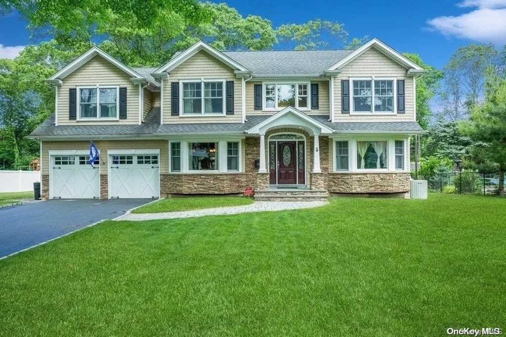 5 Harloquin Drive Smithtown NY 11787