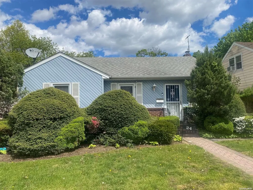 24 Beebe Avenue Hempstead NY 11550