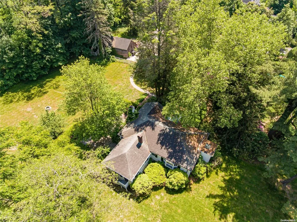152 Wheatley Road Glen Head NY 11545