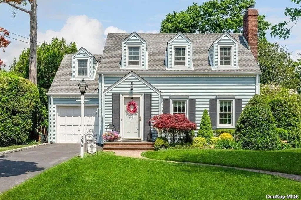 356 Mineola Boulevard Mineola NY 11501