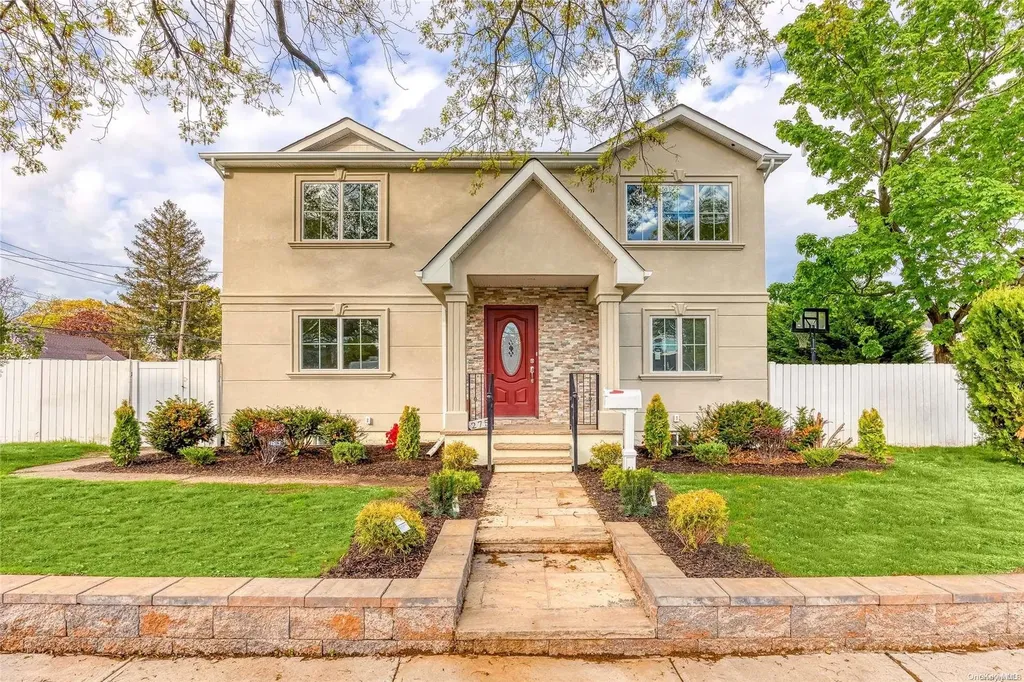 275 Manetto Hill Road Plainview NY 11803