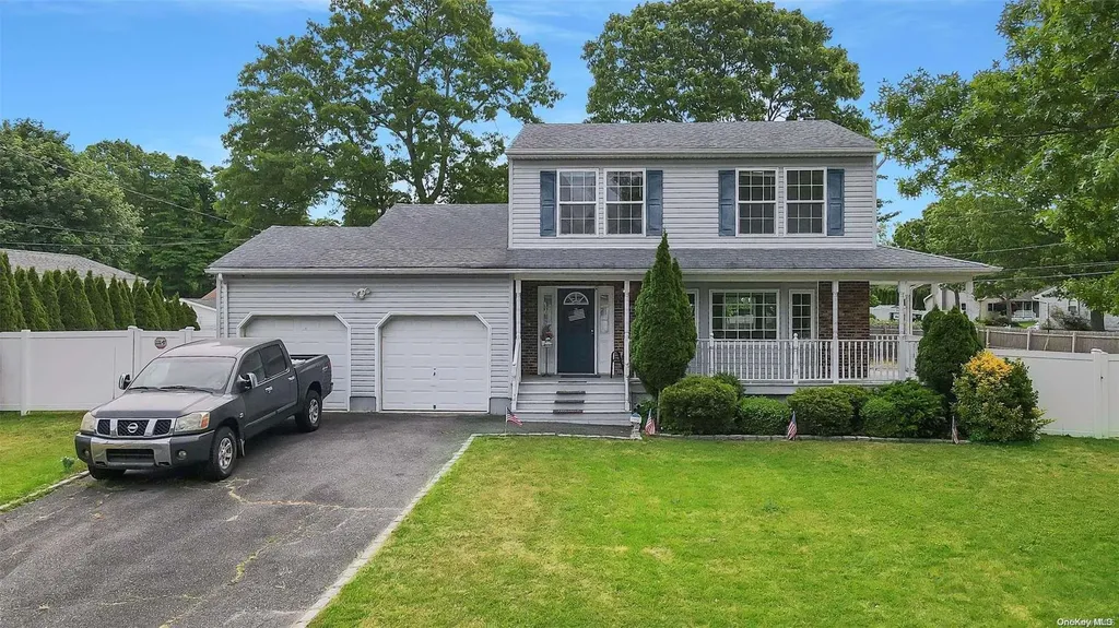 3 Amarr Drive Shirley NY 11967