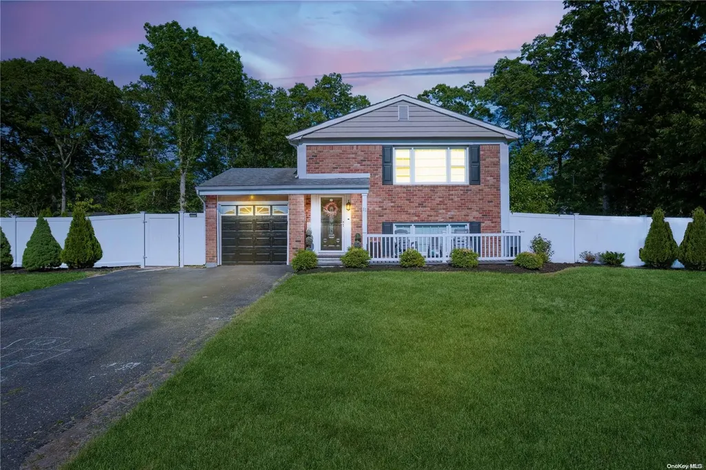 11 Jasper Avenue Patchogue NY 11772