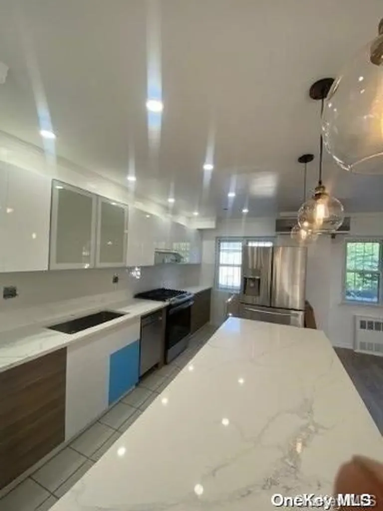 48-42 58th Lane Woodside NY 11377
