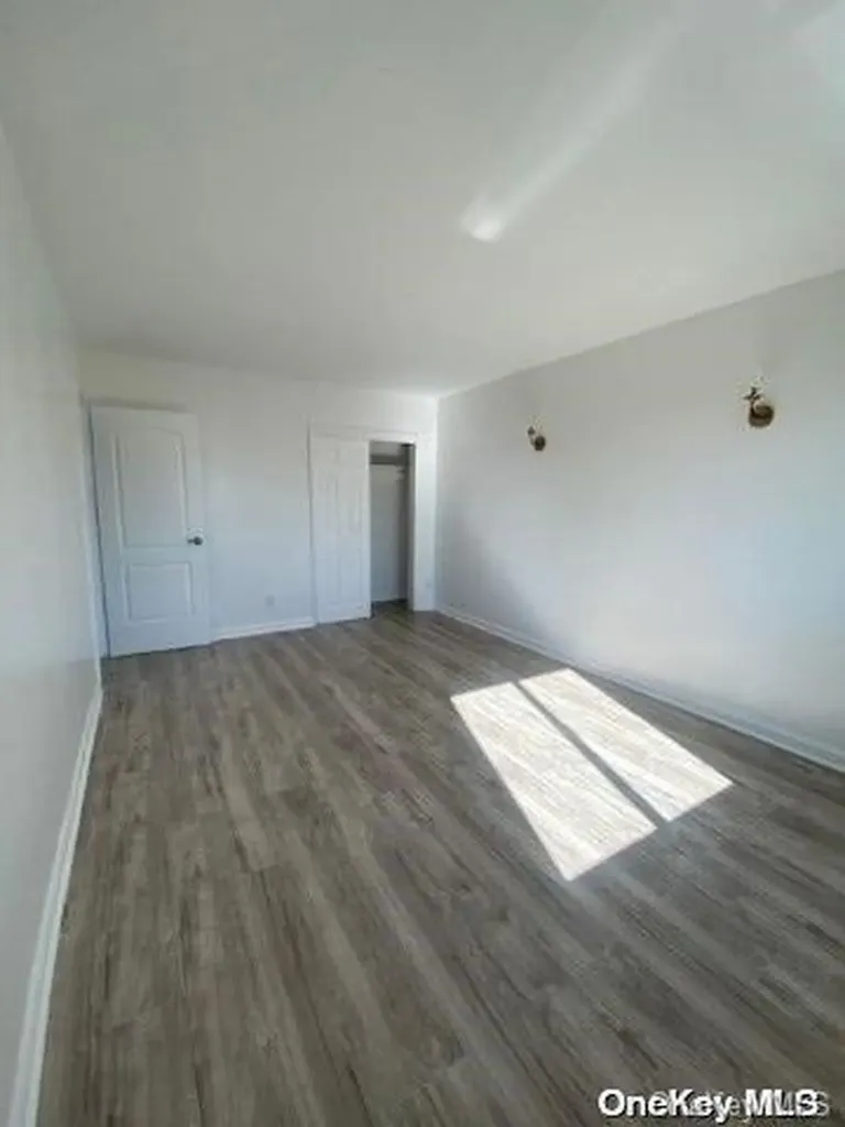 48-42 58th Lane Woodside NY 11377