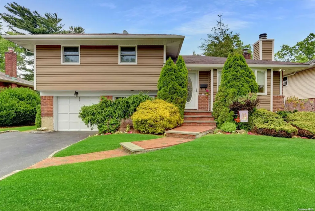 23 Shelly Lane Bethpage NY 11714