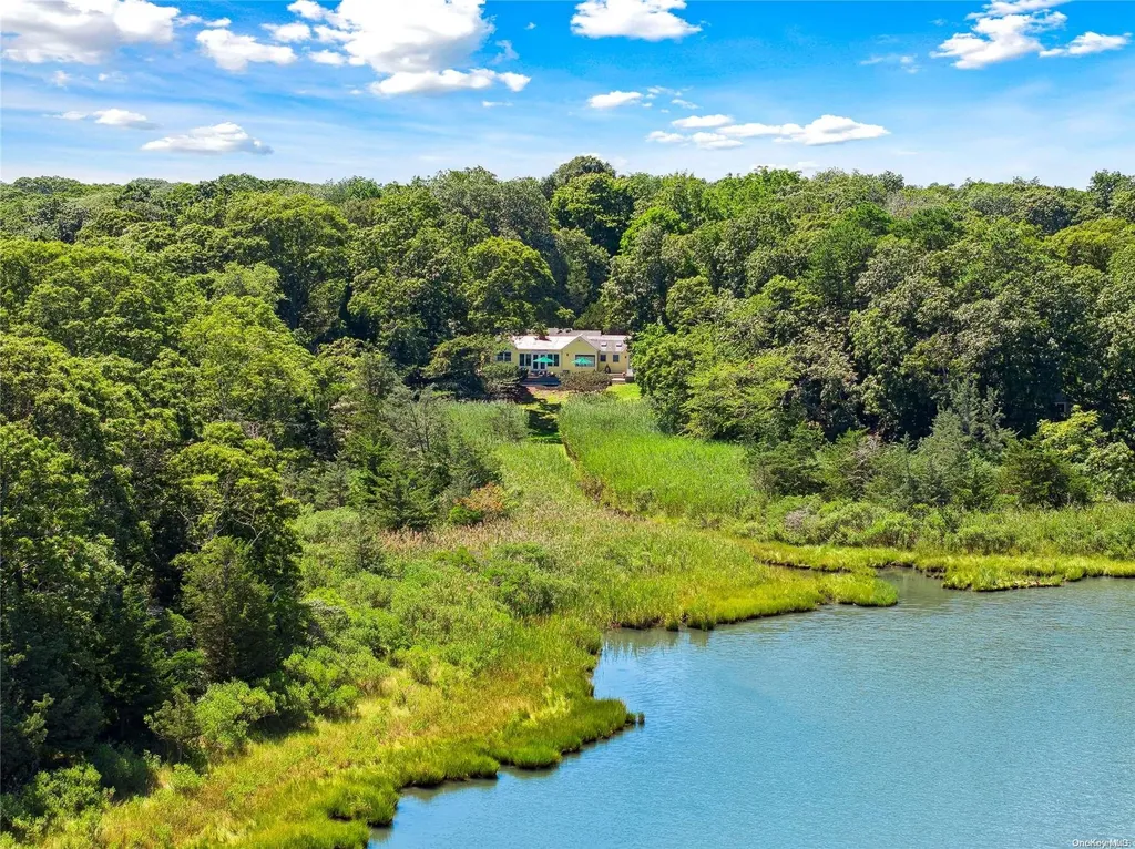 4 Red Creek Road Hampton Bays NY 11946