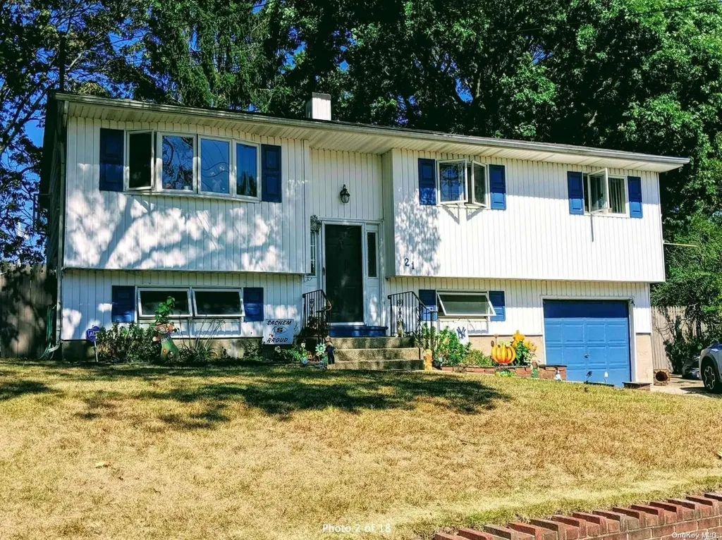 21 University Drive Ronkonkoma NY 11779