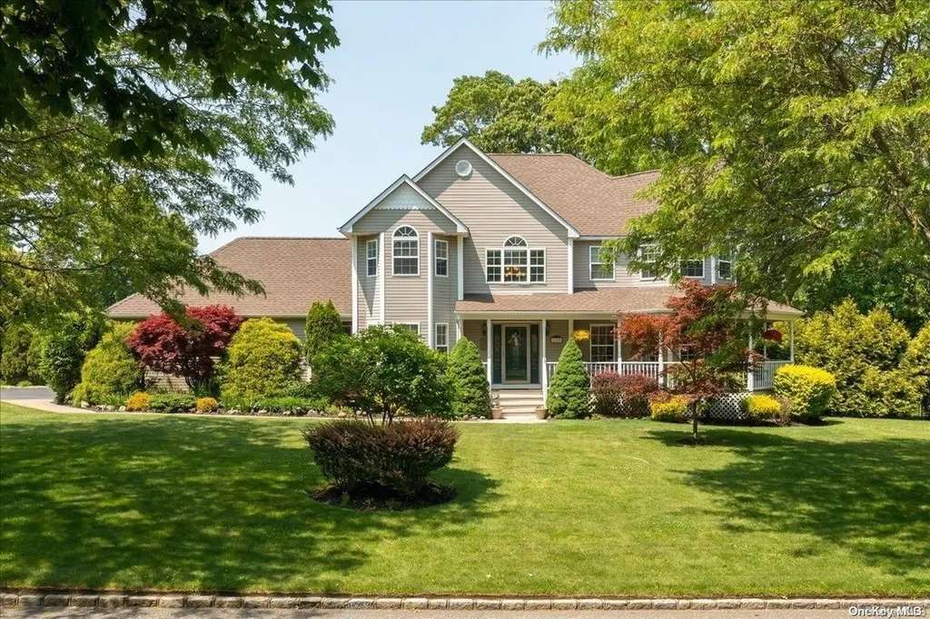 129 Michaels Lane Wading River NY 11792