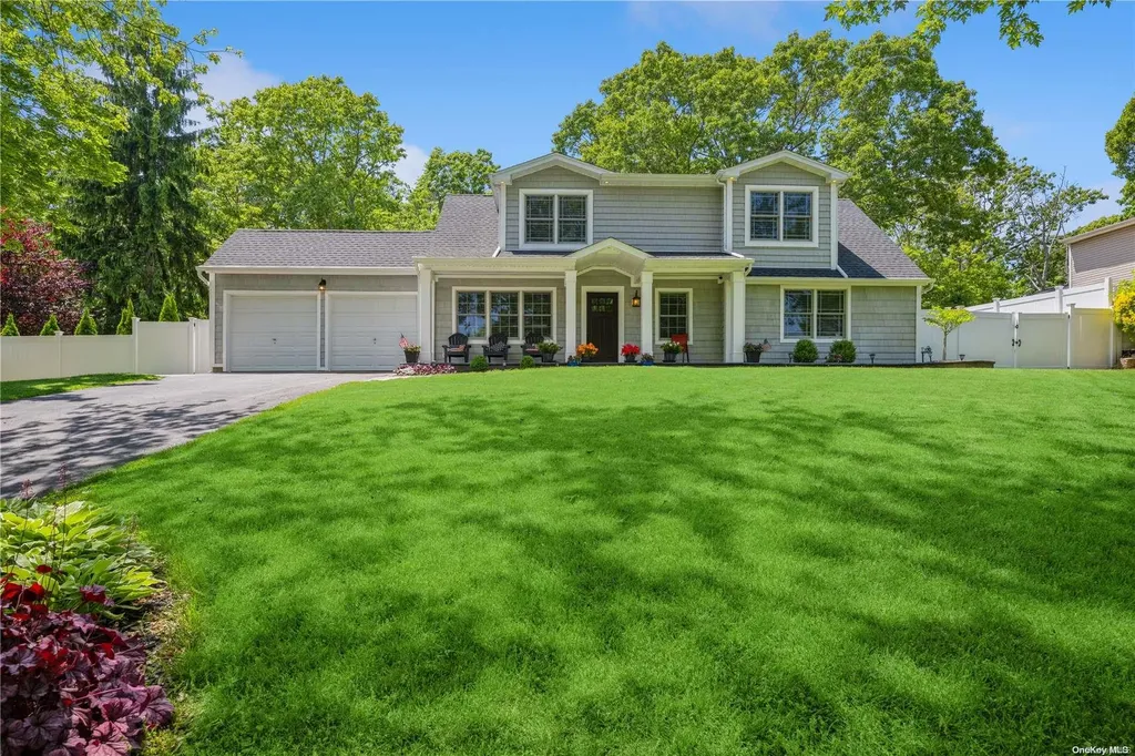 12 Pheasant Valley Drive Coram NY 11727