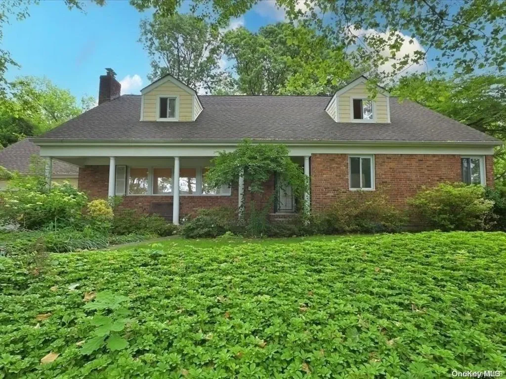 50 Tain Drive Great Neck NY 11021