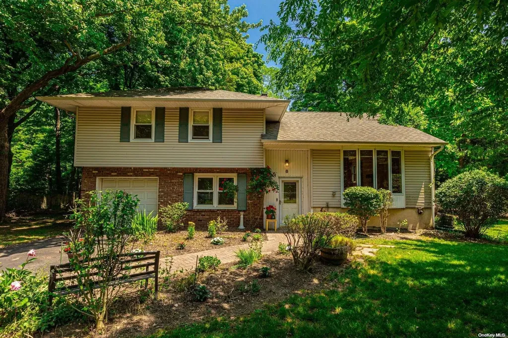 8 Acre View Drive Northport NY 11768