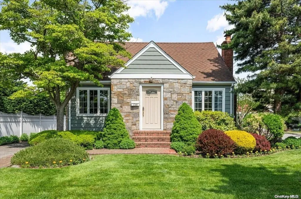 1769 Carlisle Place Merrick NY 11566