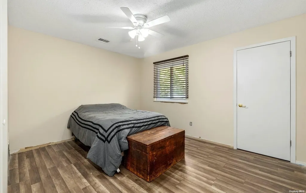1016 Skyline Drive Coram NY 11727