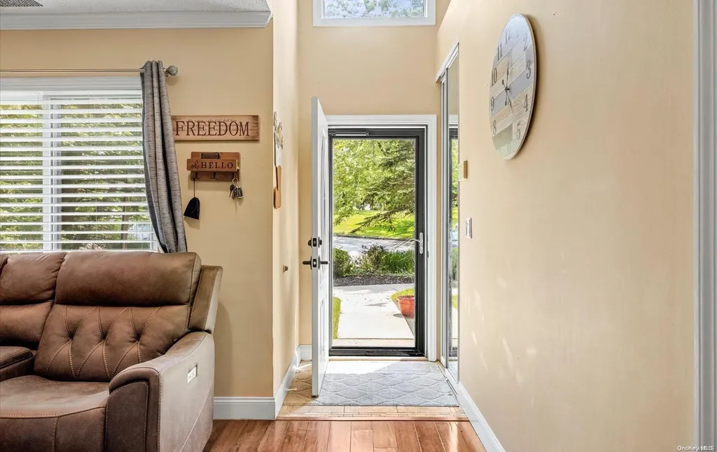 1016 Skyline Drive Coram NY 11727