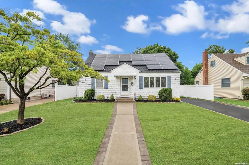 46 Jamaica Avenue Plainview NY 11803