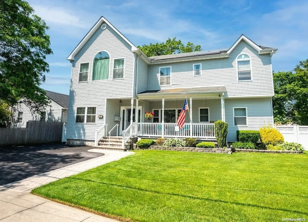 321 Stewart Avenue Bethpage NY 11714