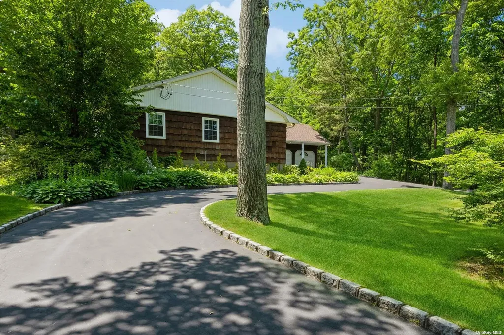 150 Candlewood Path Dix Hills NY 11746