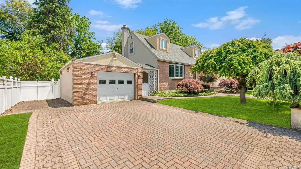 4 Willets Drive Syosset NY 11791