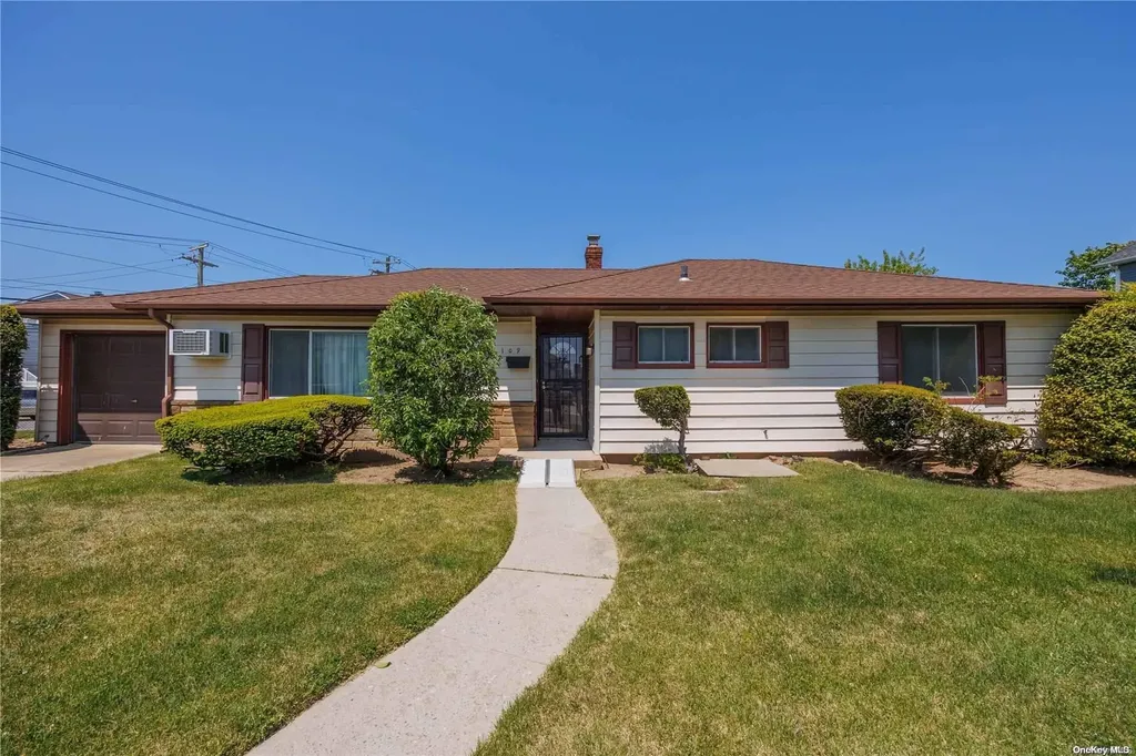109 E Hudson Street Long Beach NY 11561