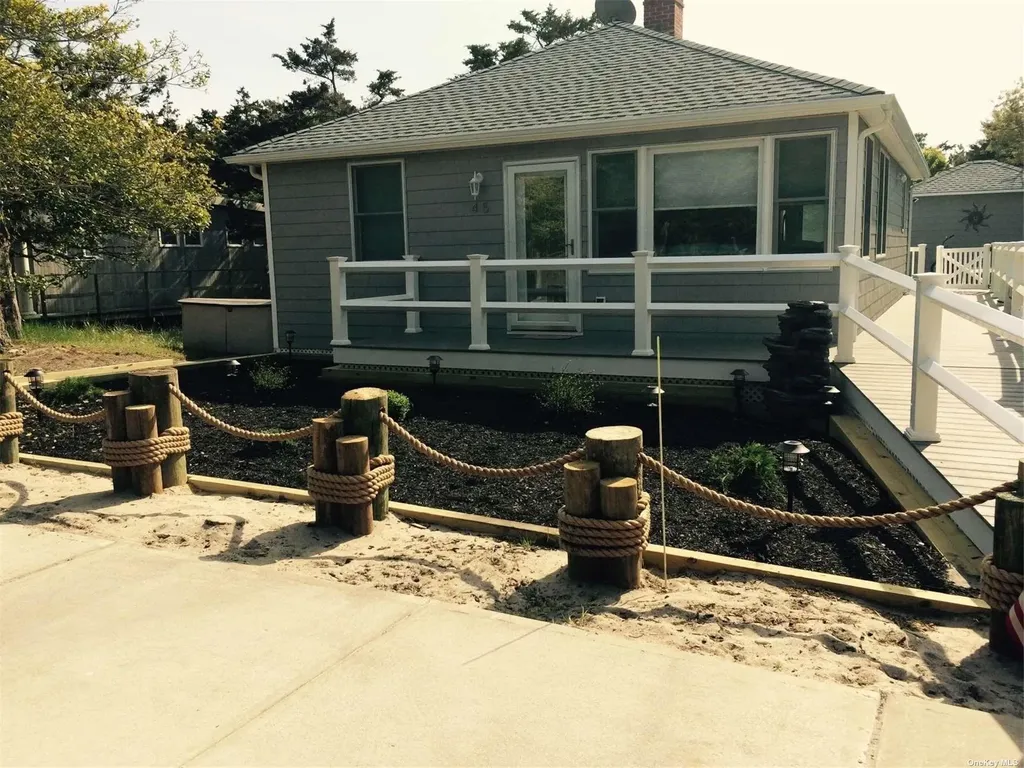 45 Beachwold Seaview NY 11770