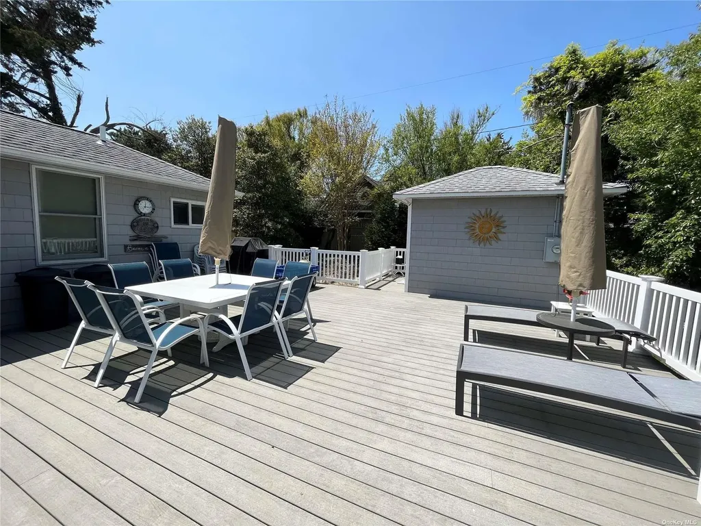 45 Beachwold Seaview NY 11770