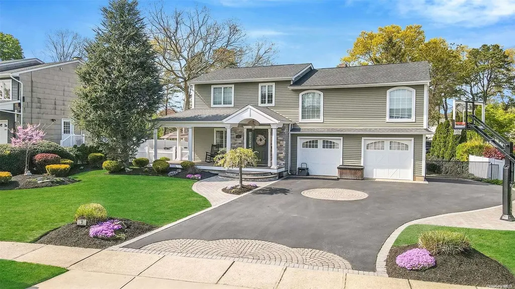 3 Raynier Place Nesconset NY 11767