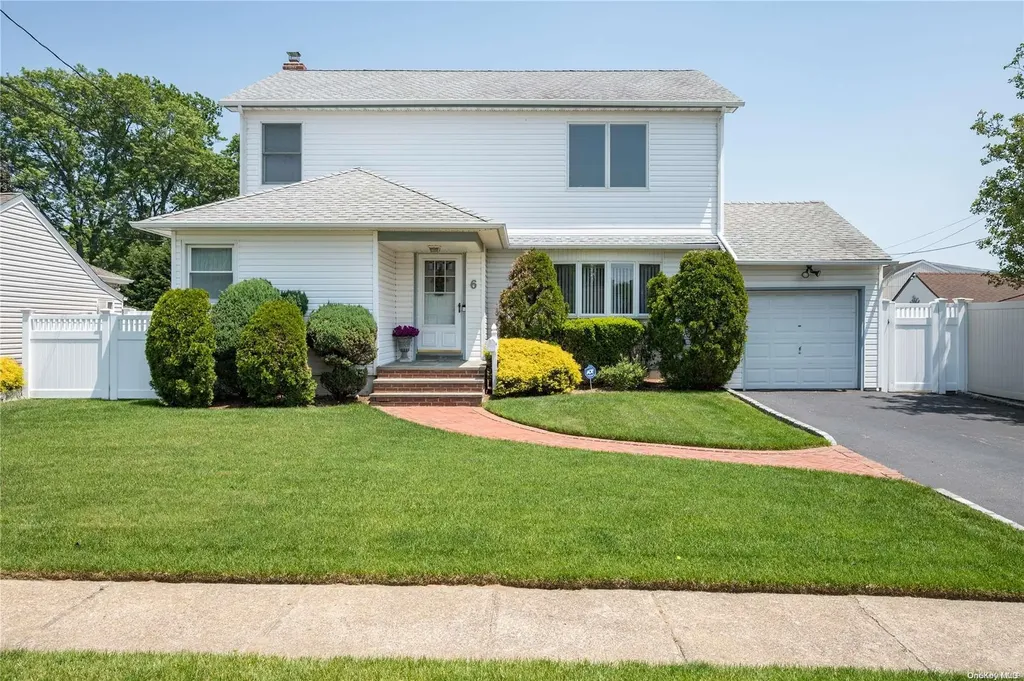 6 Crocus Drive Massapequa NY 11758