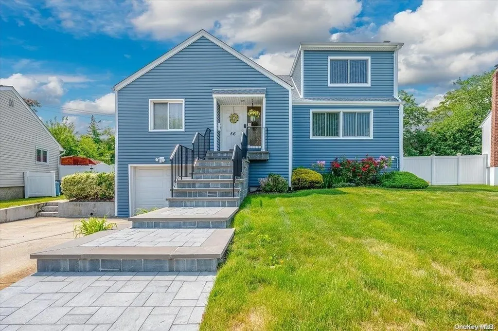 56 Heatherfield Road Valley Stream NY 11581