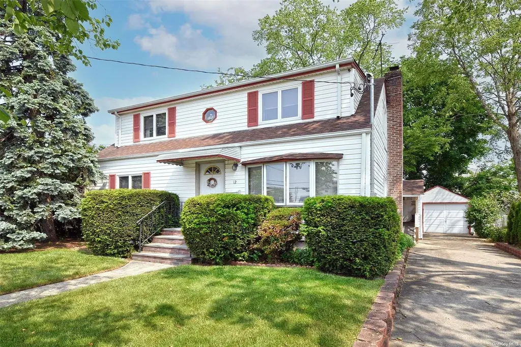 12 Iram Place Bethpage NY 11714