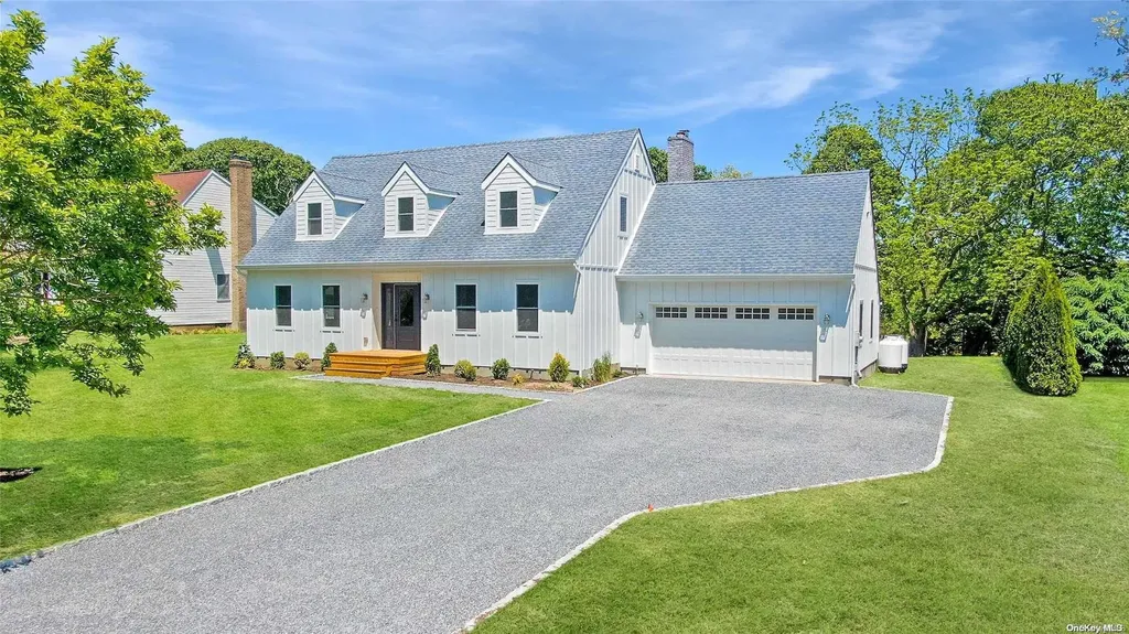 2000 Aldrich Lane Laurel NY 11948
