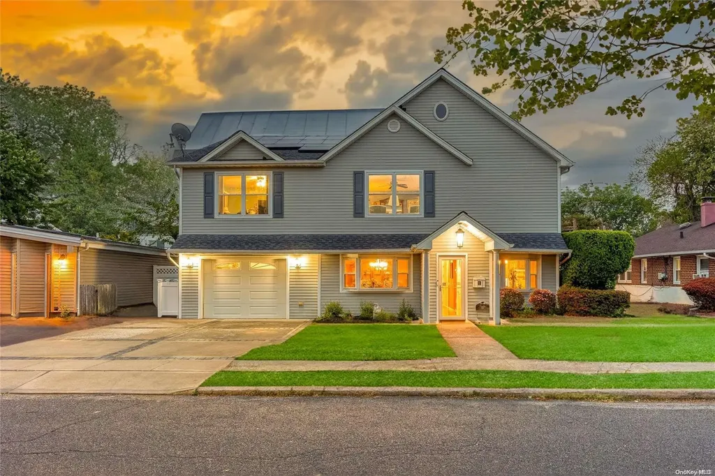 384 Argyle Road East Meadow NY 11554