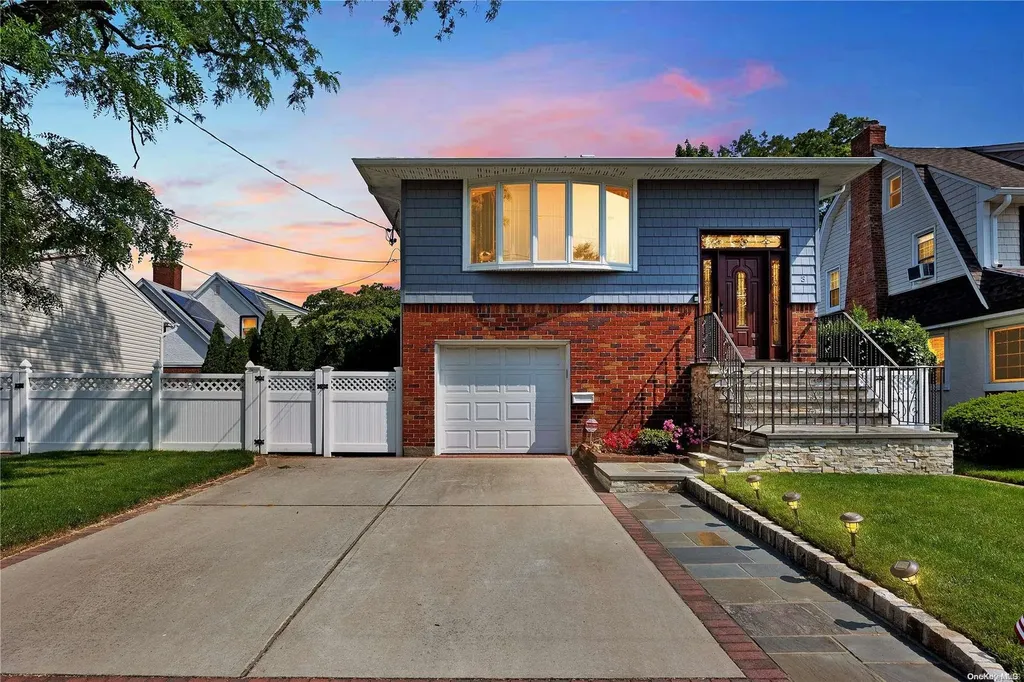 3 Stuart Avenue Malverne NY 11565