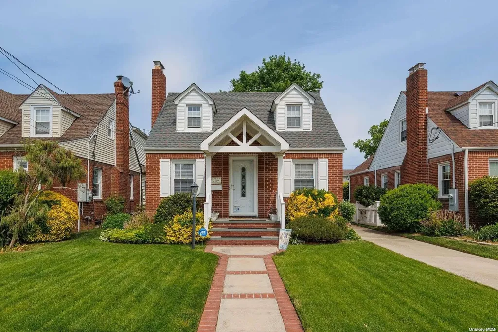 2469 Loft Avenue Baldwin NY 11510