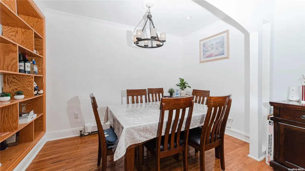 58-59 78th Avenue Glendale NY 11385