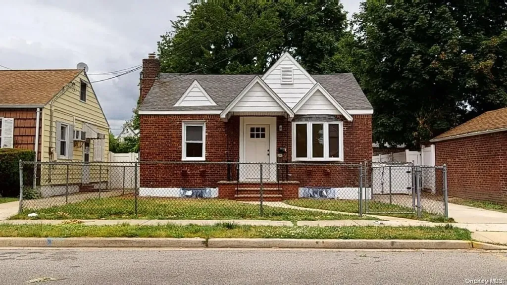 109 Ash Street Valley Stream NY 11580