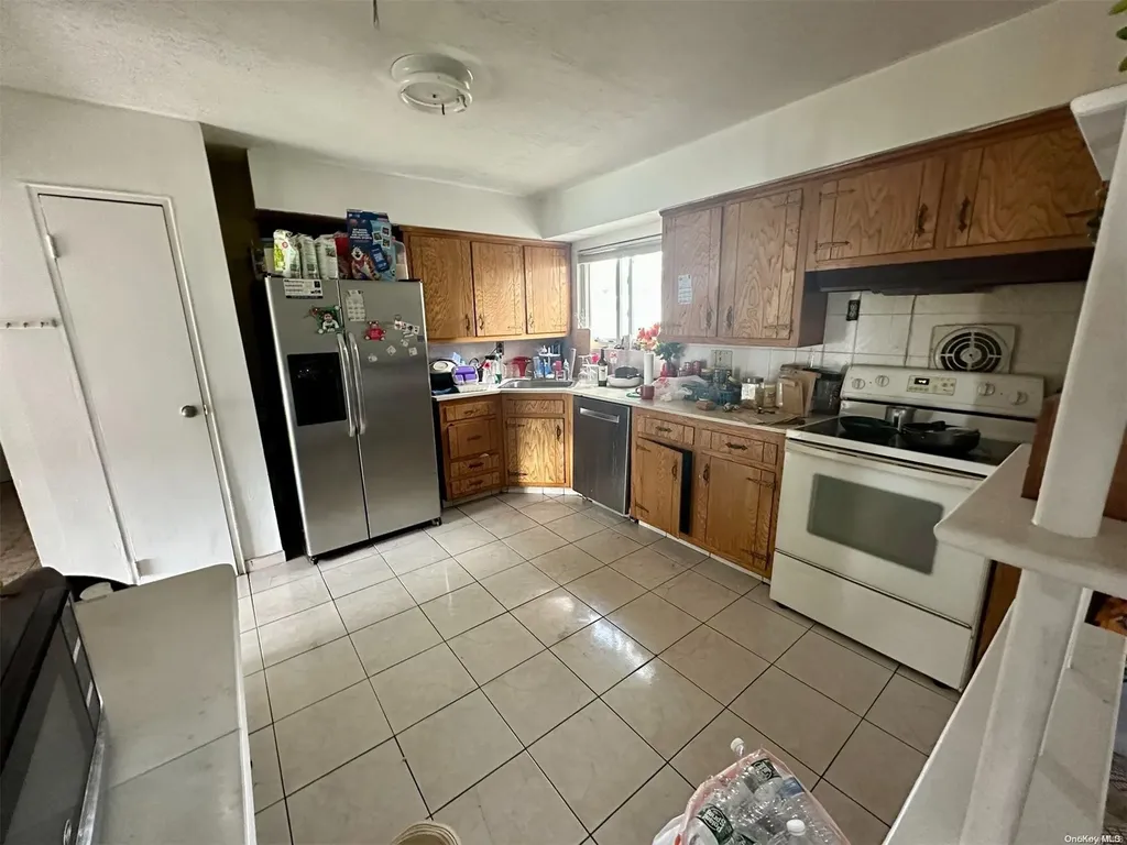 3 Bart Drive Selden NY 11784