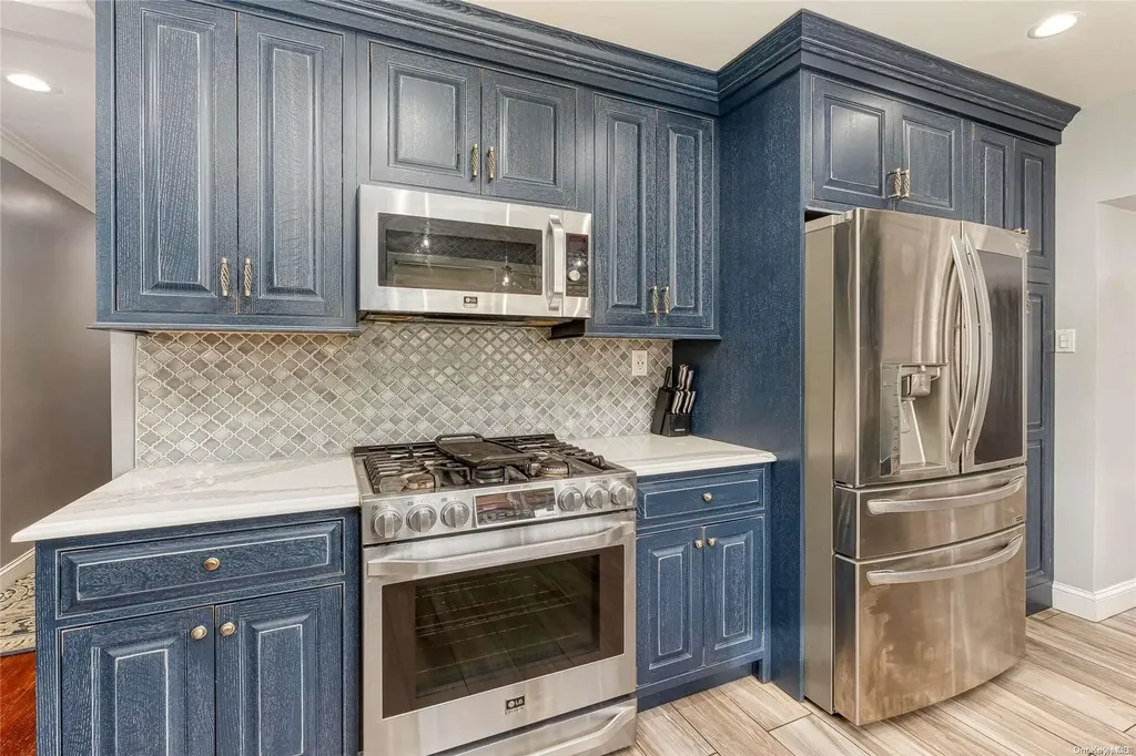 70 Independence Avenue Freeport NY 11520