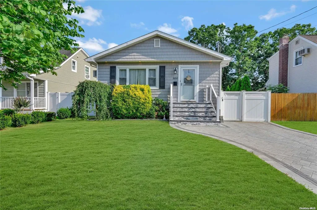 800 Brook Street West Babylon NY 11704