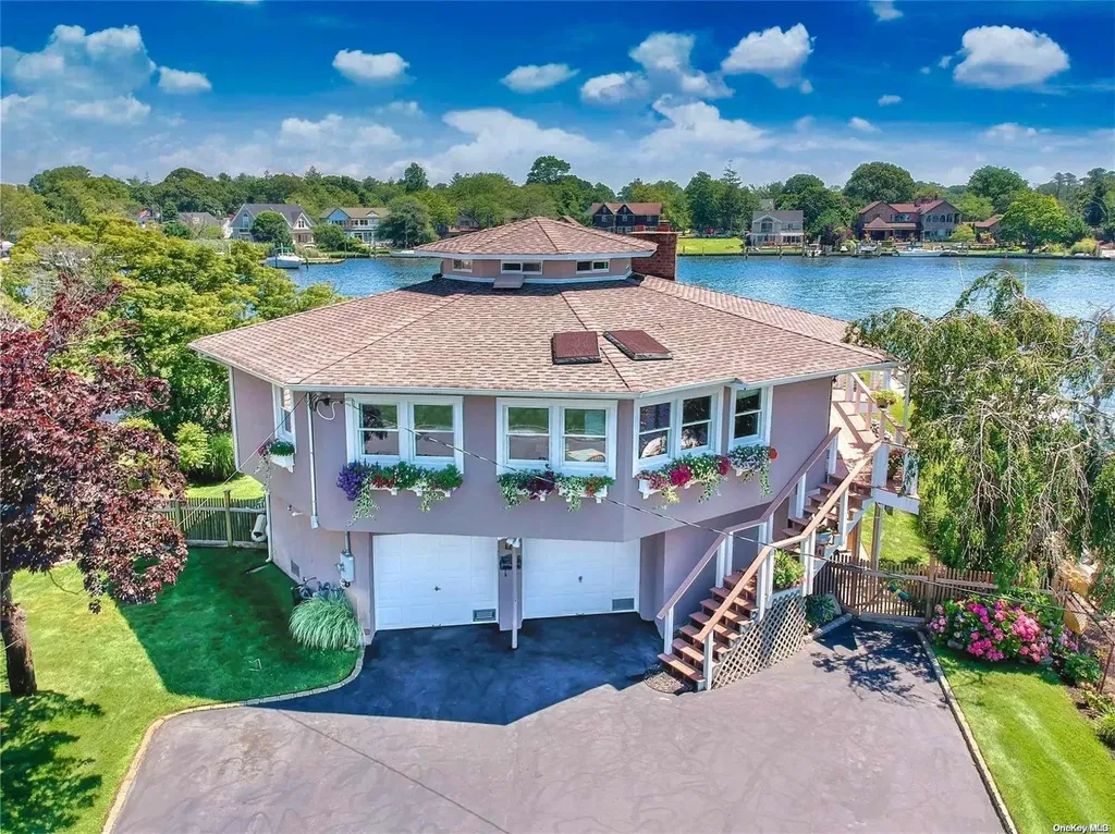8 Inlet View Bay Shore NY 11706